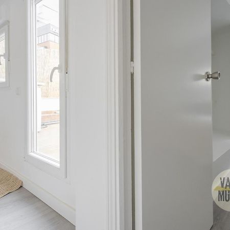Atico Calle Silva Para 3Pax Con Terraza Esquina Con Gran Via E2 Madrid Luaran gambar